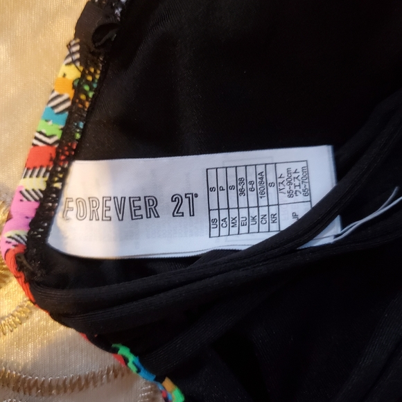 VS & Forever 21 Bandeau Bikini Tops - Picture 5 of 9